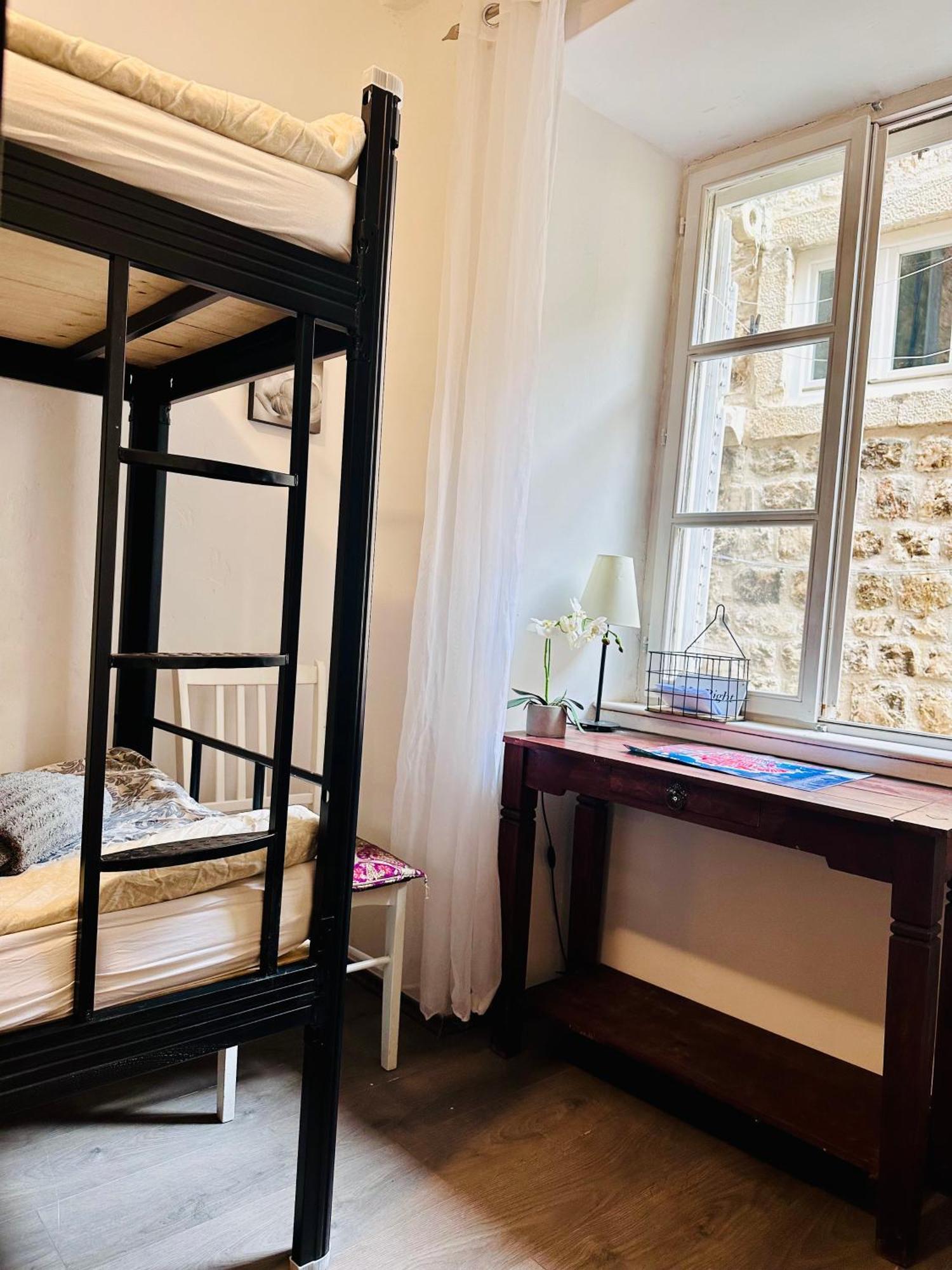 Bed in Gemengde Slaapzaal met 4 Bedden