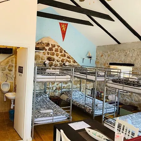Kingslanding Old Town Hostel-2